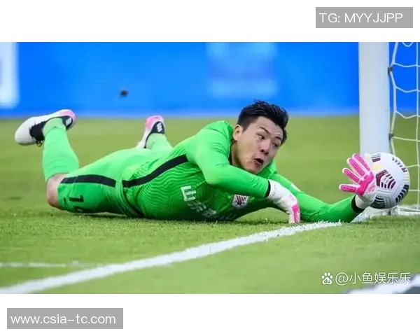 足球明星在关键时刻踢丢点球引发球迷热议赛场失误成焦点 足球明星在关键时刻踢丢点球引发球迷热议赛场失误成焦点